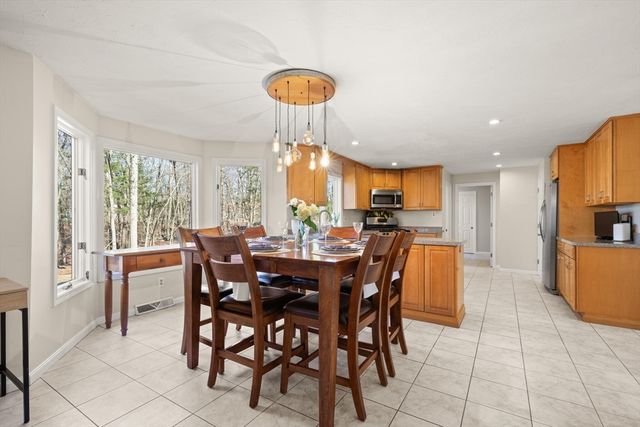 41 Azalea Rd, Sharon, MA 02067