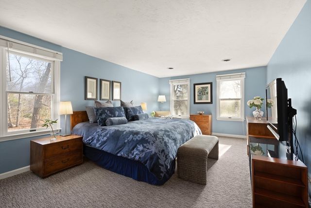 41 Azalea Rd, Sharon, MA 02067