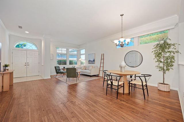 325 Roundhill Ct, Roseville, CA 95747