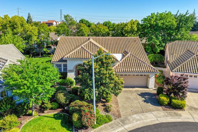 325 Roundhill Ct, Roseville, CA 95747