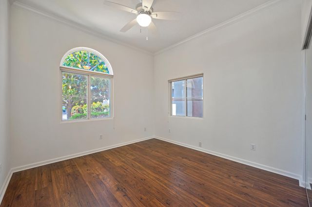 325 Roundhill Ct, Roseville, CA 95747