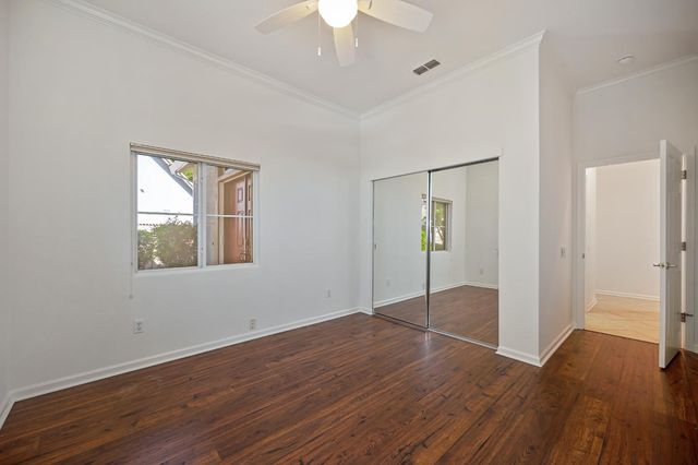 325 Roundhill Ct, Roseville, CA 95747