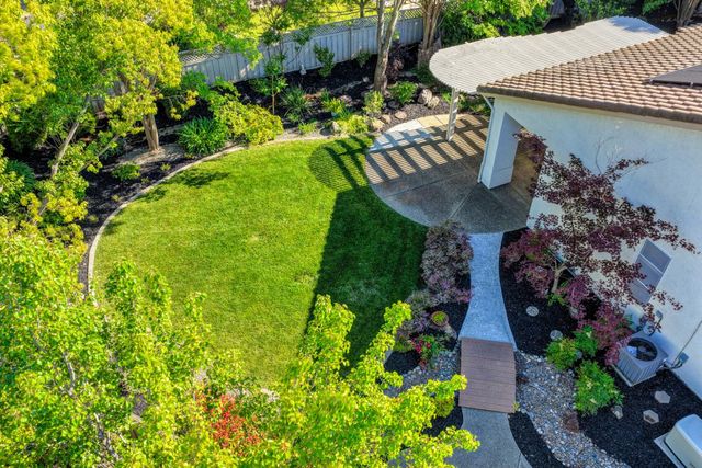 325 Roundhill Ct, Roseville, CA 95747