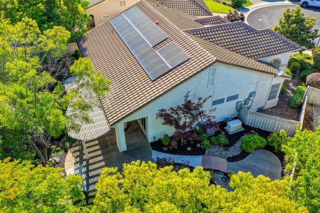 325 Roundhill Ct, Roseville, CA 95747
