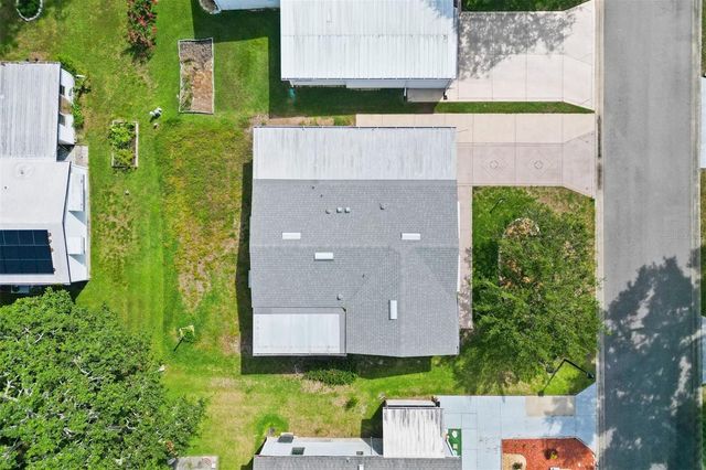 1726 HILTON HEAD BOULEVARD, Lady Lake, FL 32159