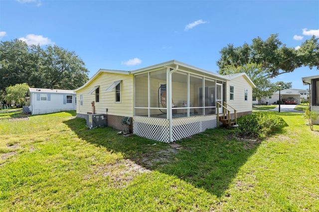 1726 HILTON HEAD BOULEVARD, Lady Lake, FL 32159