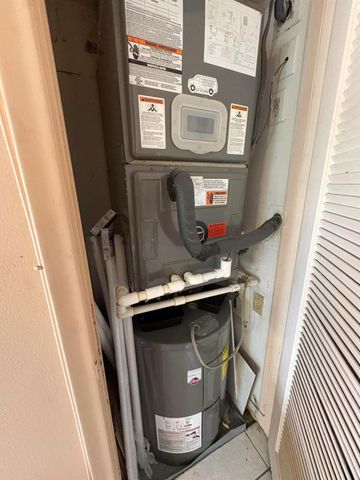 202 Greenbrier C, West Palm Beach, FL 33417