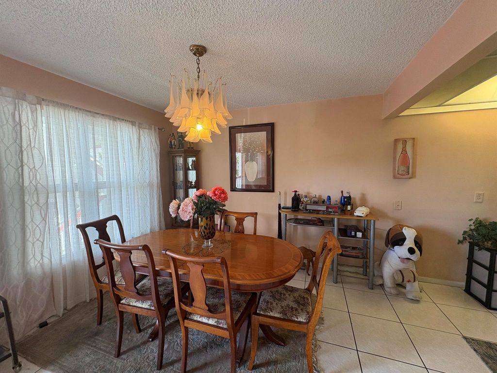 202 Greenbrier C, West Palm Beach, FL 33417