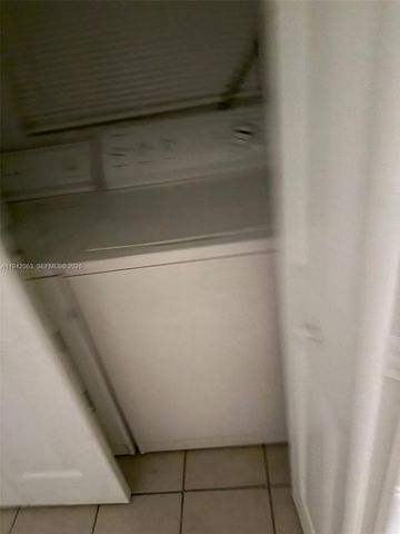 304 NW 6th Ave, Boynton Beach, FL 33435