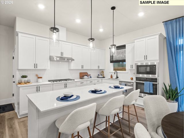 18332 Sw Alderwood Dr, Beaverton, OR 97003