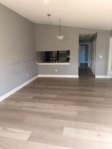 3455 COUNTRYSIDE BOULEVARD 4, Clearwater, FL 33761