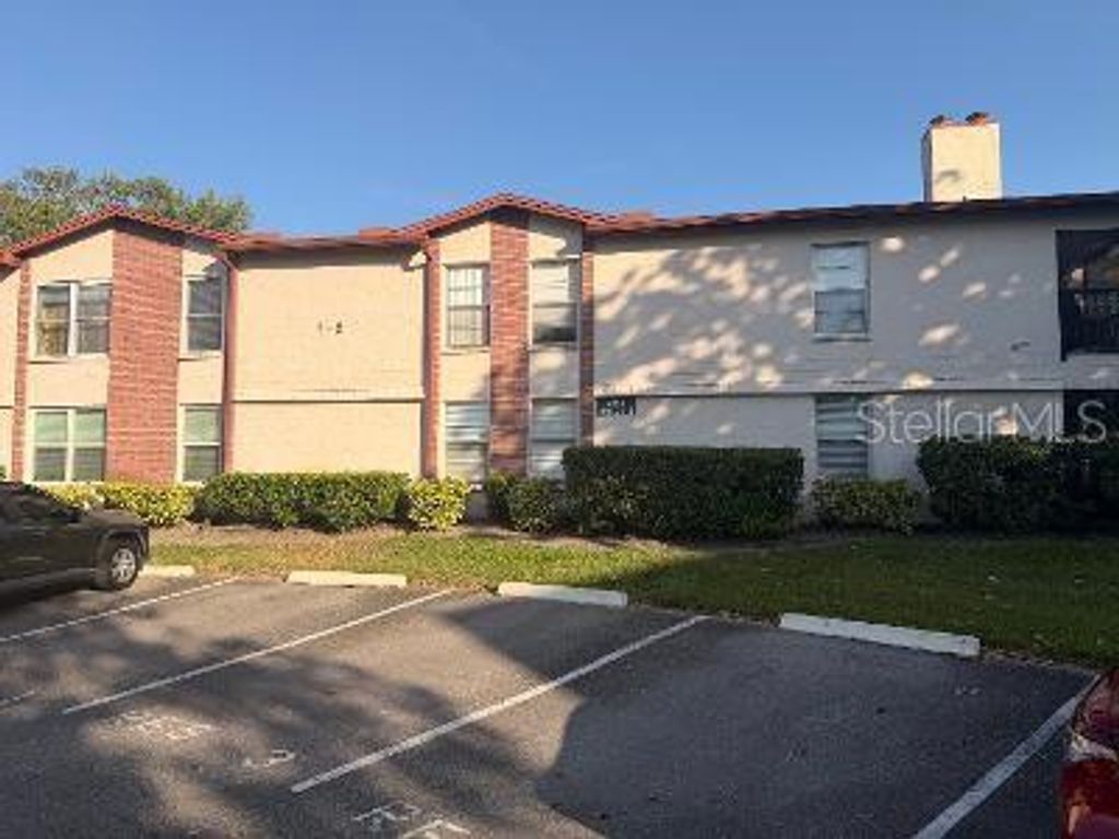 3455 COUNTRYSIDE BOULEVARD 4, Clearwater, FL 33761