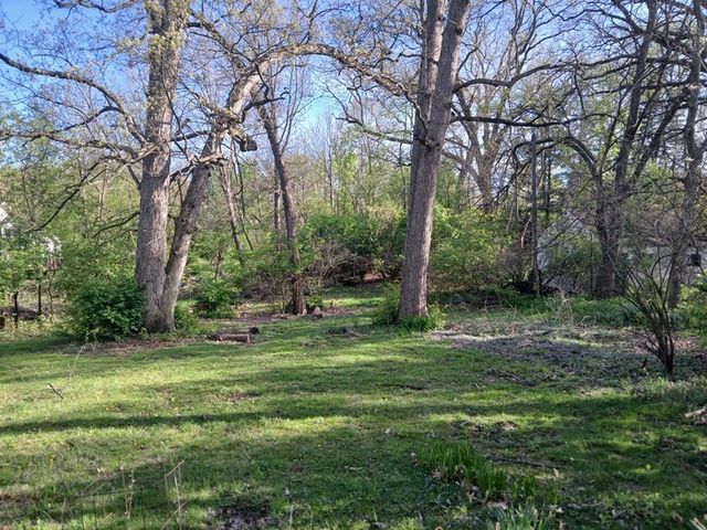 1805 Gilbert Avenue, Downers Grove, IL 60515