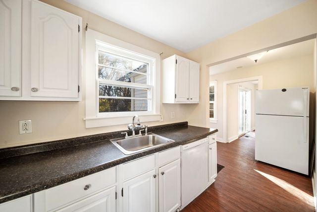 1805 Gilbert Avenue, Downers Grove, IL 60515