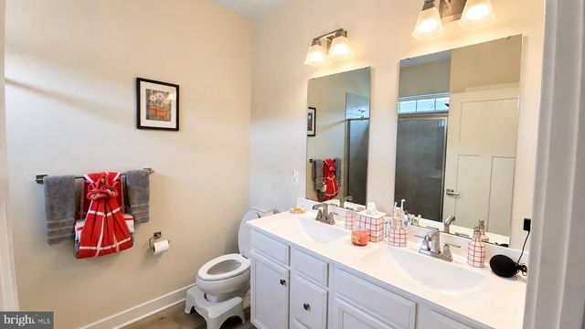 9008 ARMSTRONG LN, Upper Marlboro, MD 20772