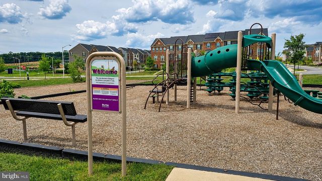 9008 ARMSTRONG LN, Upper Marlboro, MD 20772