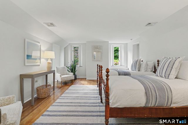 5 Cross Road, Darien, CT 06820