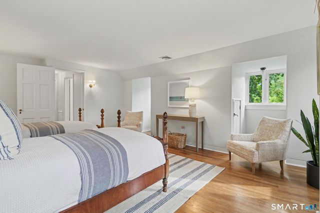 5 Cross Road, Darien, CT 06820