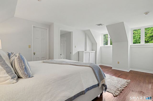 5 Cross Road, Darien, CT 06820