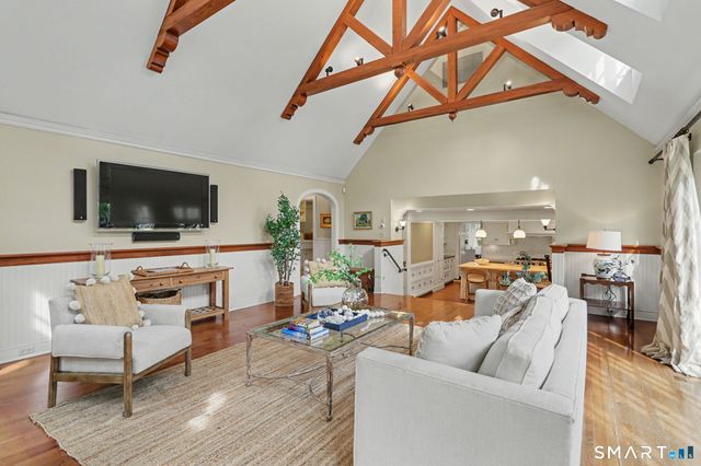 5 Cross Road, Darien, CT 06820