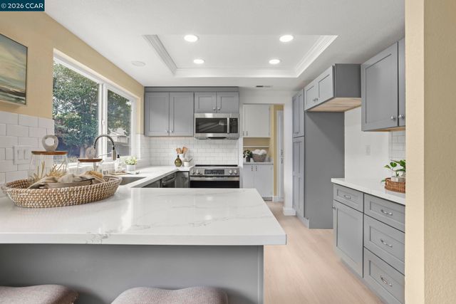 5500 Lewis Way, Concord, CA 94521