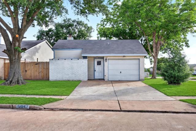 19963 Sutton Falls Drive, Cypress, TX 77433