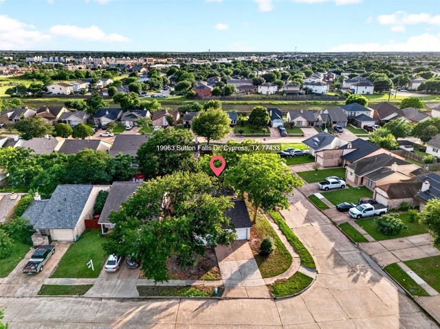 19963 Sutton Falls Drive, Cypress, TX 77433