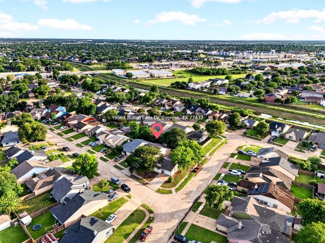 19963 Sutton Falls Drive, Cypress, TX 77433