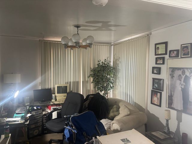 9738 S Greenwood Avenue, Chicago, IL 60628