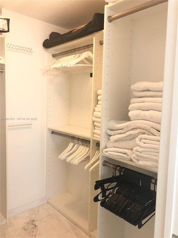 15811 Collins Ave 805, Sunny Isles Beach, FL 33160