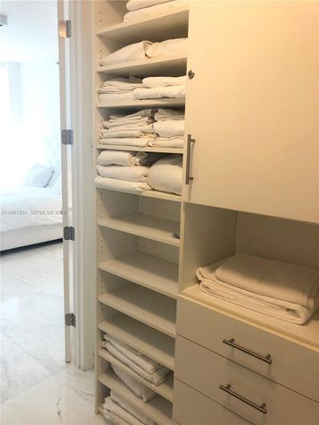 15811 Collins Ave 805, Sunny Isles Beach, FL 33160