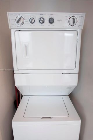 15811 Collins Ave 805, Sunny Isles Beach, FL 33160