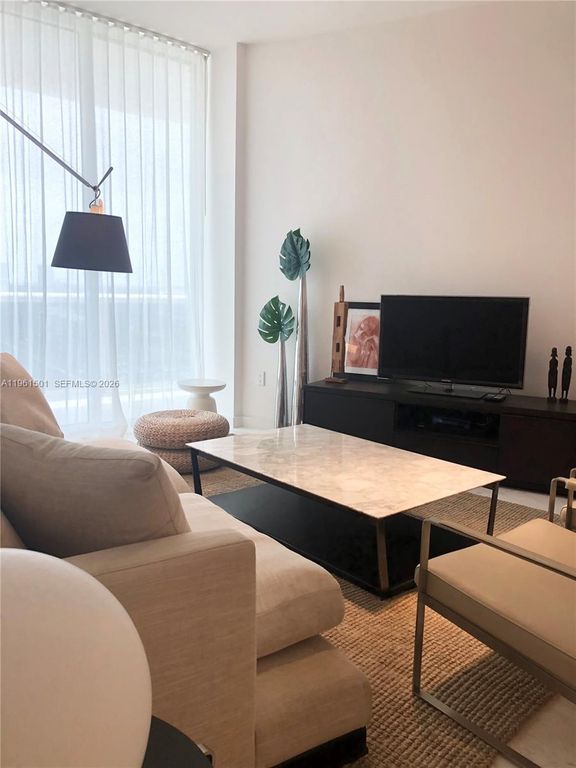 15811 Collins Ave 805, Sunny Isles Beach, FL 33160