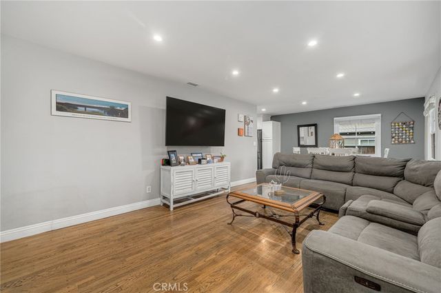 762 N Redding, Upland, CA 91786