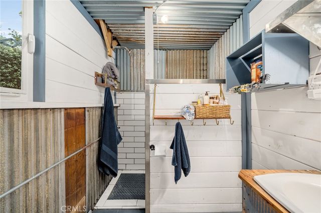 762 N Redding, Upland, CA 91786