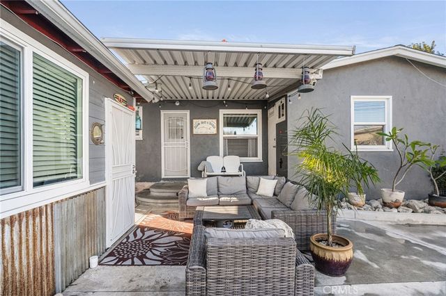 762 N Redding, Upland, CA 91786