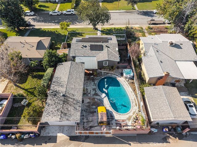 762 N Redding, Upland, CA 91786