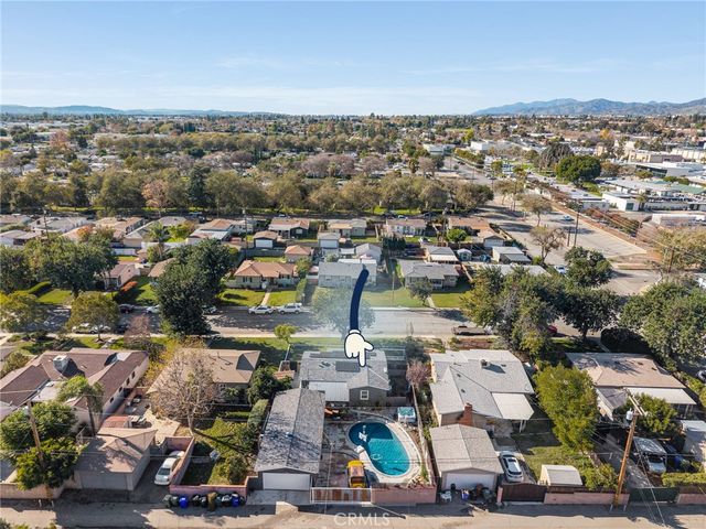 762 N Redding, Upland, CA 91786