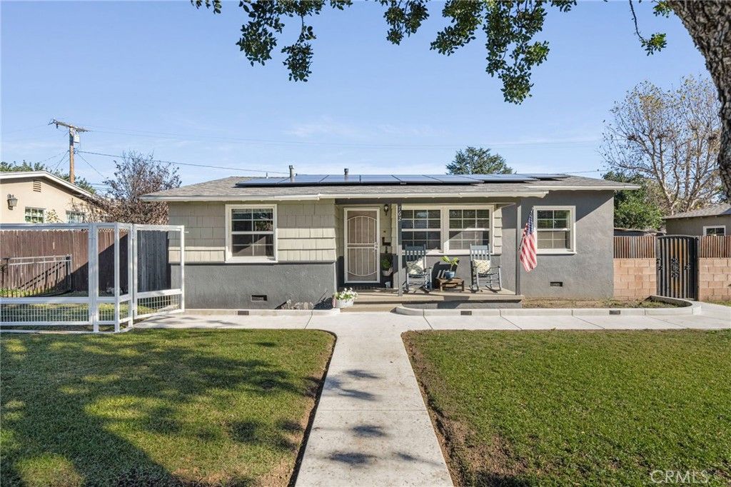 762 N Redding, Upland, CA 91786