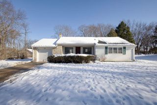 3080 N Brookfield ROAD, Brookfield, WI 53045
