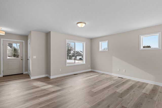 1179 Cubasue Court, Shakopee, MN 55379