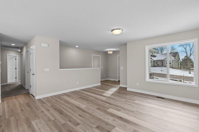 1179 Cubasue Court, Shakopee, MN 55379