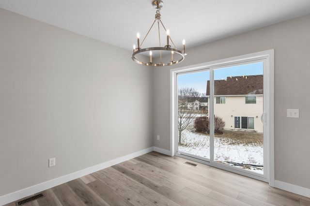 1179 Cubasue Court, Shakopee, MN 55379