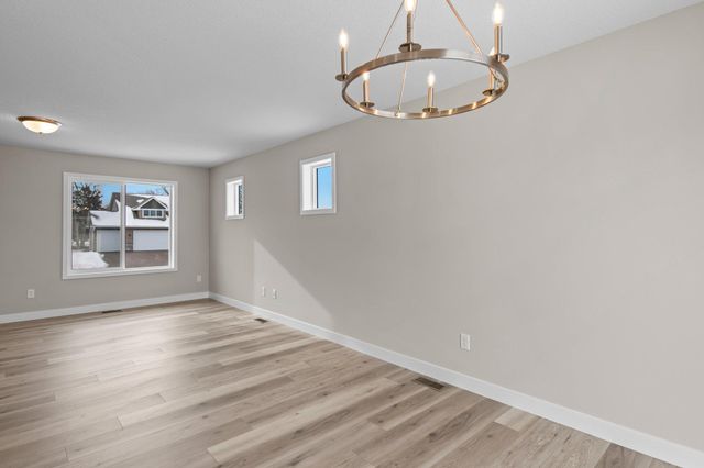 1179 Cubasue Court, Shakopee, MN 55379