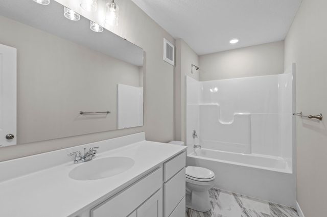 1179 Cubasue Court, Shakopee, MN 55379