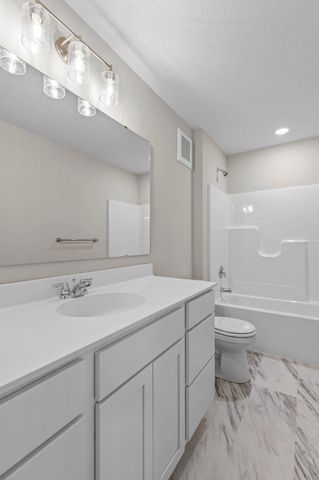 1179 Cubasue Court, Shakopee, MN 55379