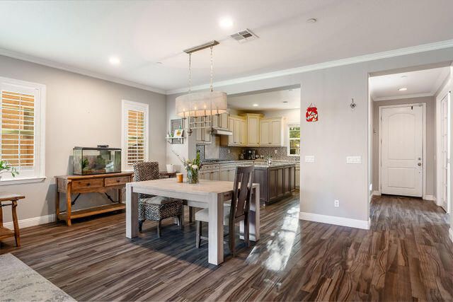 551 Via De La Paz, Palm Desert, CA 92211