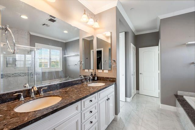 551 Via De La Paz, Palm Desert, CA 92211