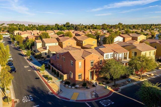 551 Via De La Paz, Palm Desert, CA 92211