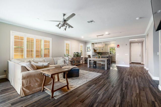 551 Via De La Paz, Palm Desert, CA 92211